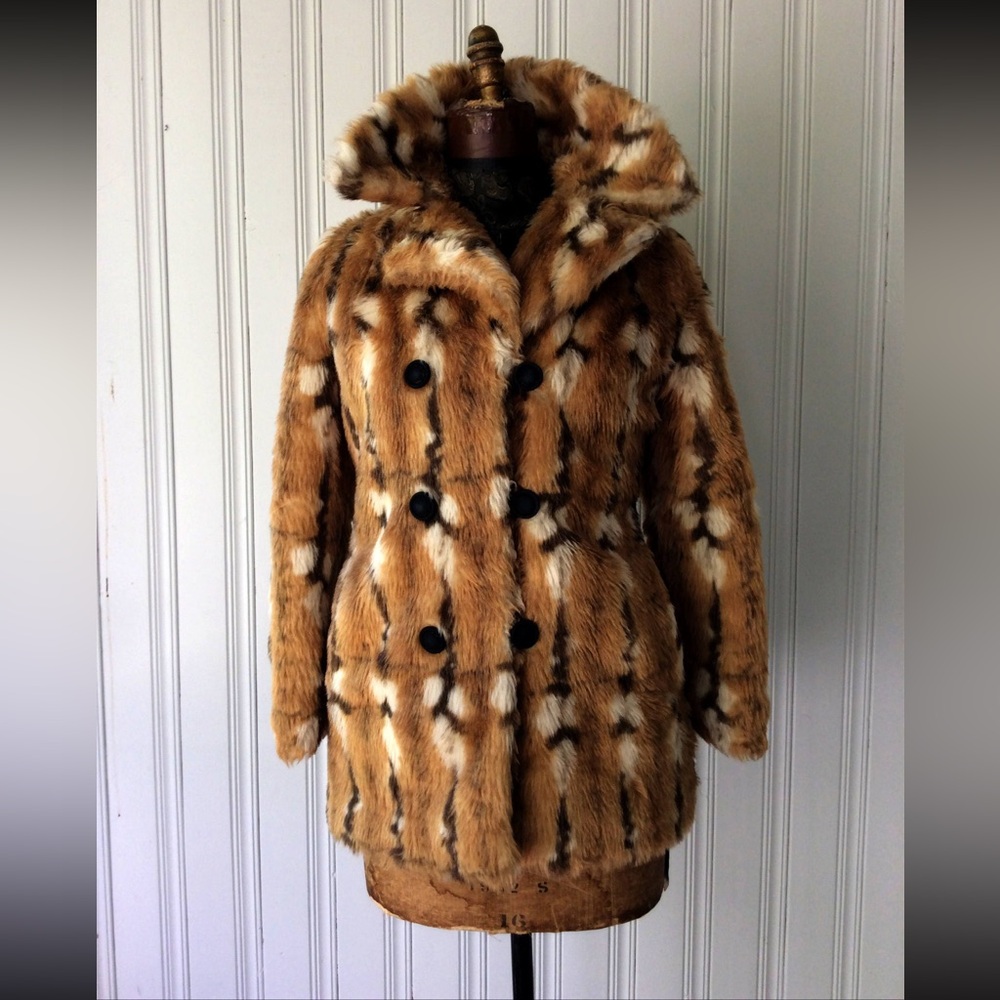 Faux Fur Double-Breasted Coat - Brown